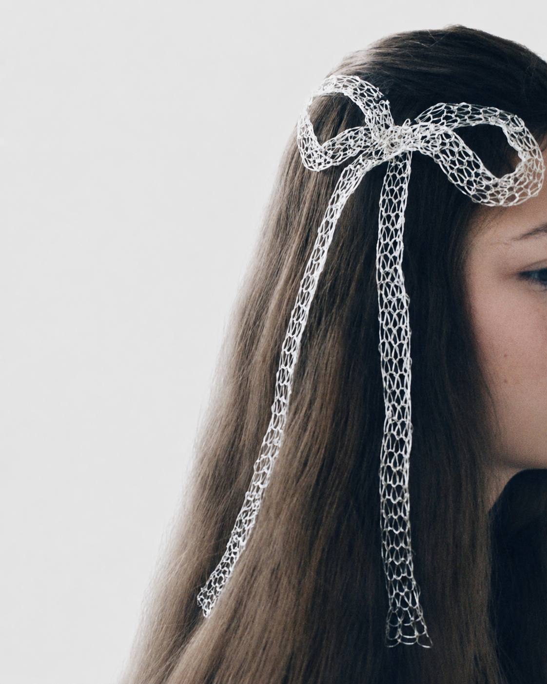 Nº59 Metallic Hair Clip Bow